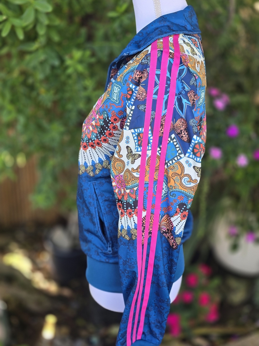 Adidas Original- Farm Rio Women's Blue Bomber Jacket with Pink Stripe Accents M - Picture 4 of 7